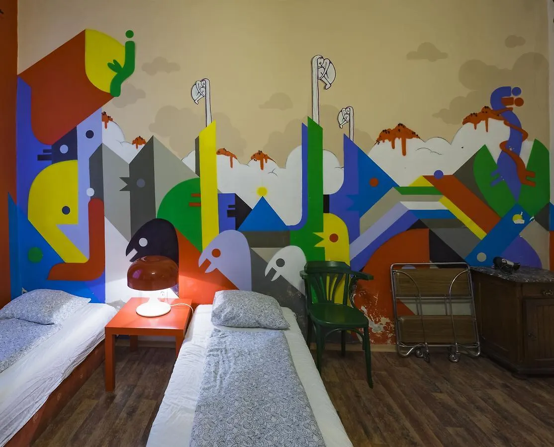 Santico Art Hotel And Hostel بودابست