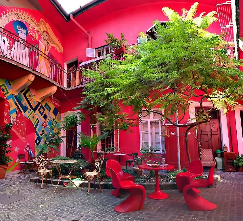 Santico Art Hotel And Hostel Budapest